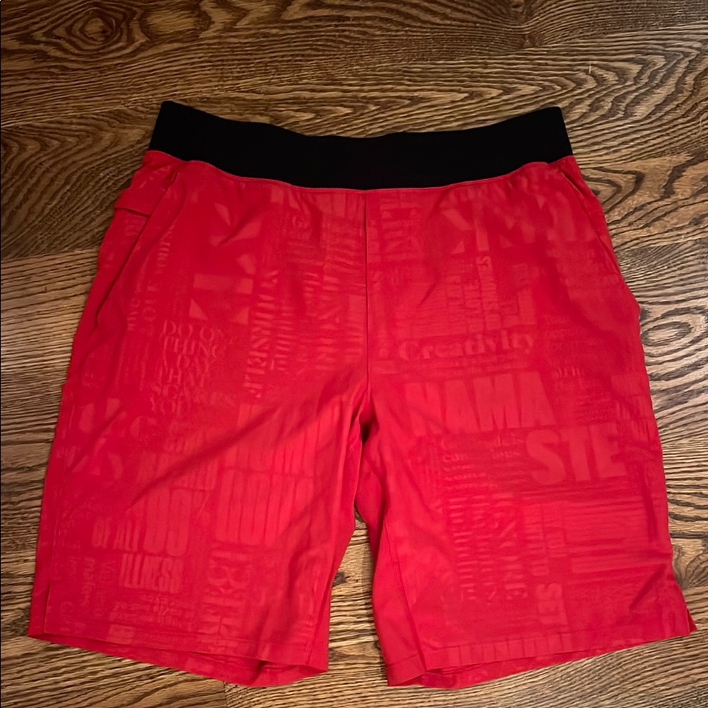 Lululemon Zeroed In Linerless 7” Red print Men's Shorts. Size M